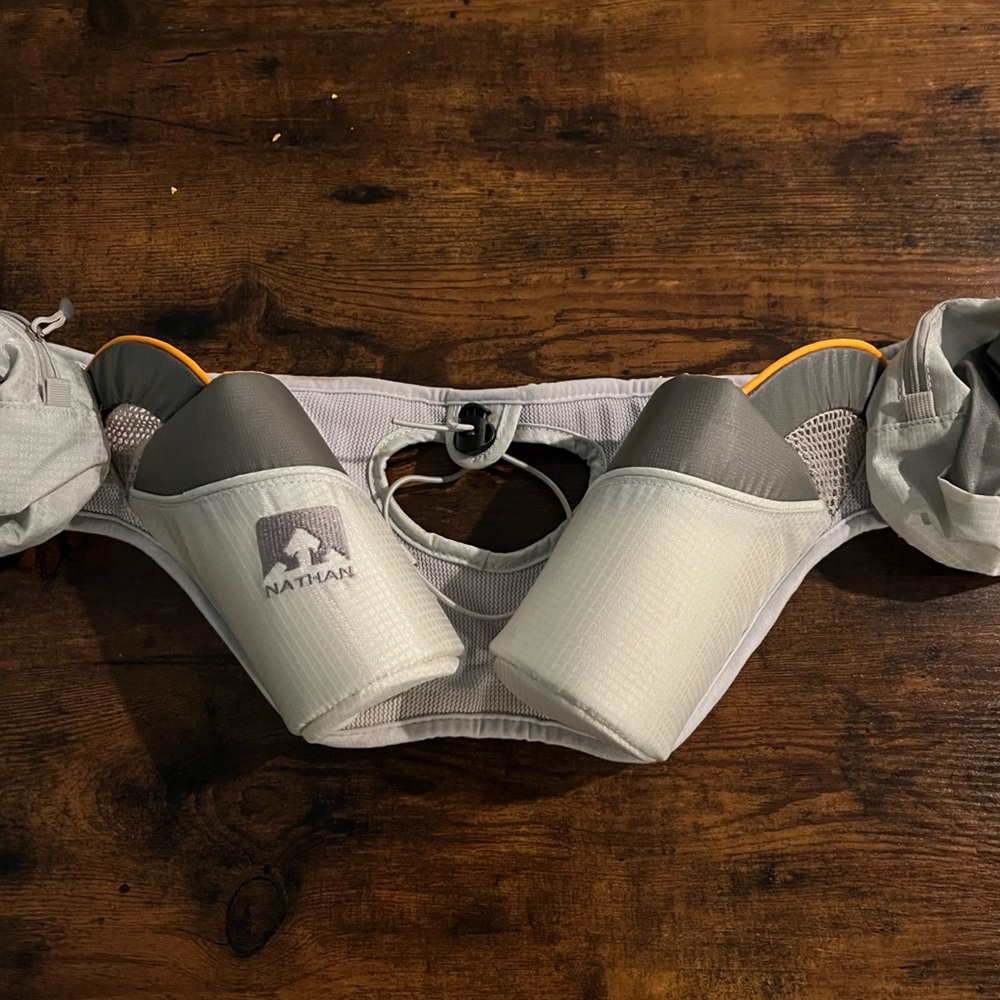 Nathan water bottle hip pack